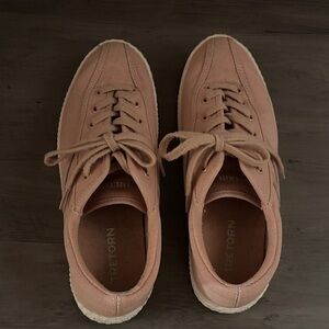 Tretorn Women’s Blush Sneakers Size 7.5
